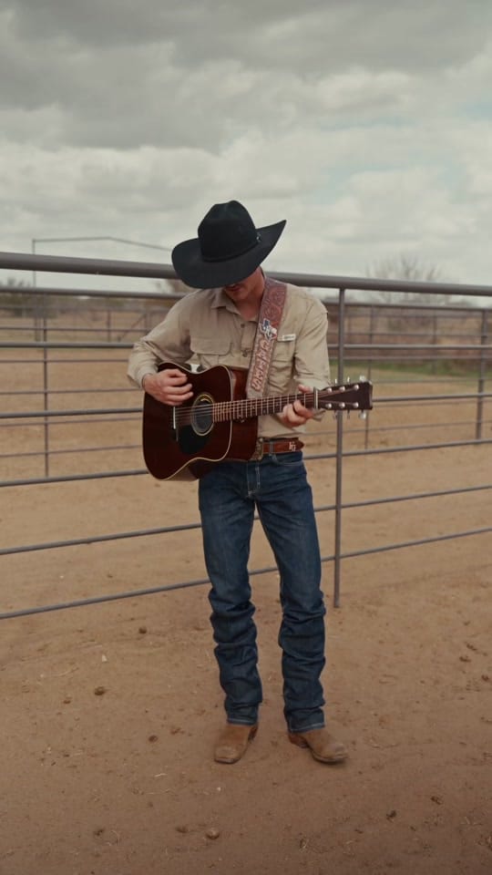 Post 6 by Kyle Gates on TikTok (video)