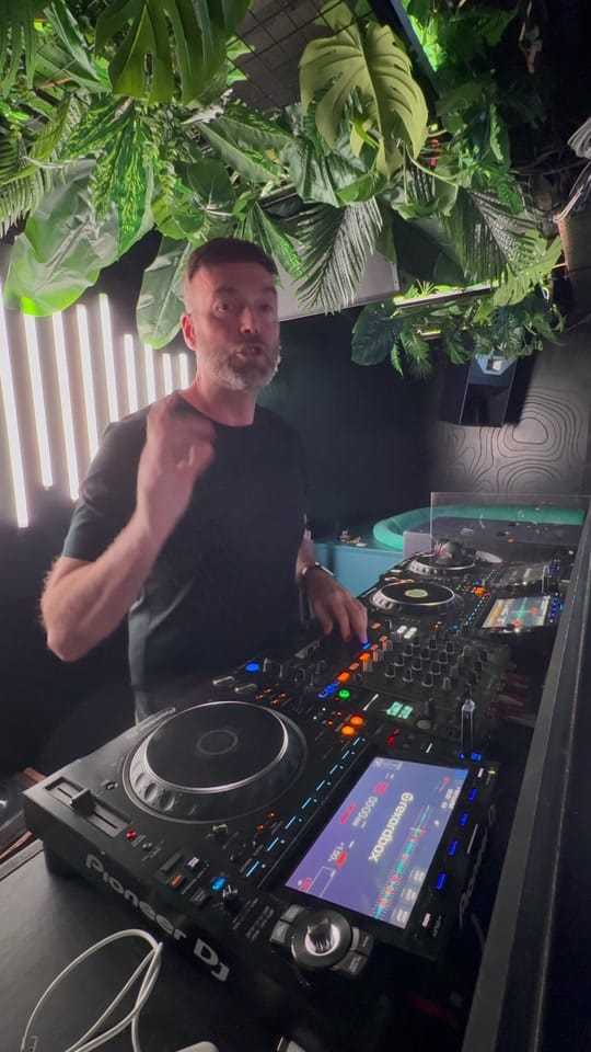 Post 2 by DJ Coach Les Calvert on TikTok (video)
