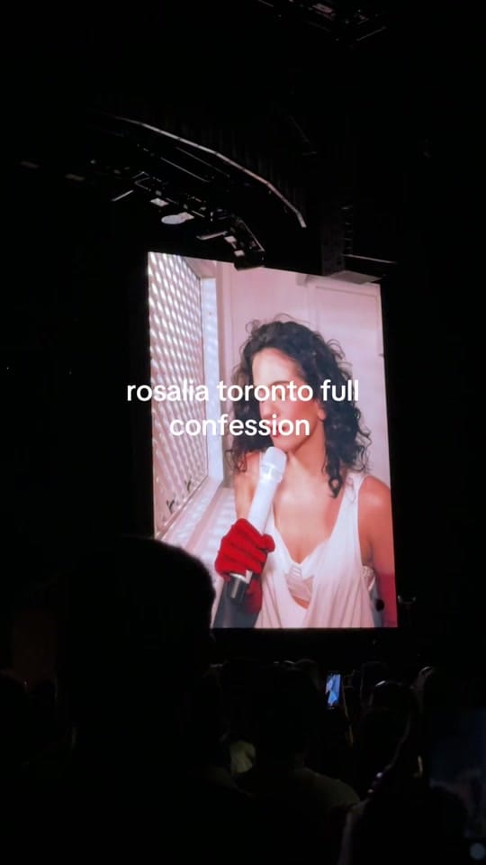 Post 2 by Lia on TikTok (video)