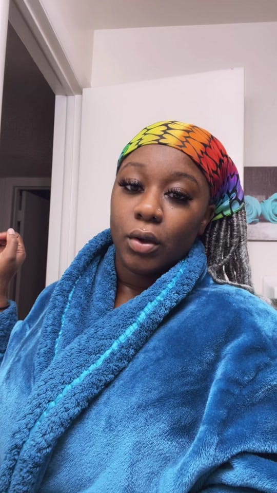 Post 8 by Paris Summers on TikTok (video)