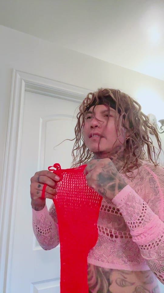 Post 6 by spookie-spooks on TikTok (video)