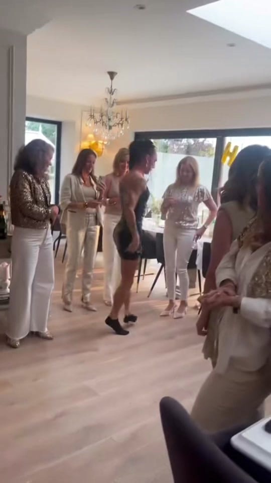 Post 3 by theslayosheashow on TikTok (video)