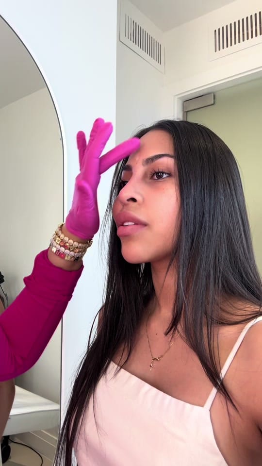 Post 6 by Nicole on TikTok (video)