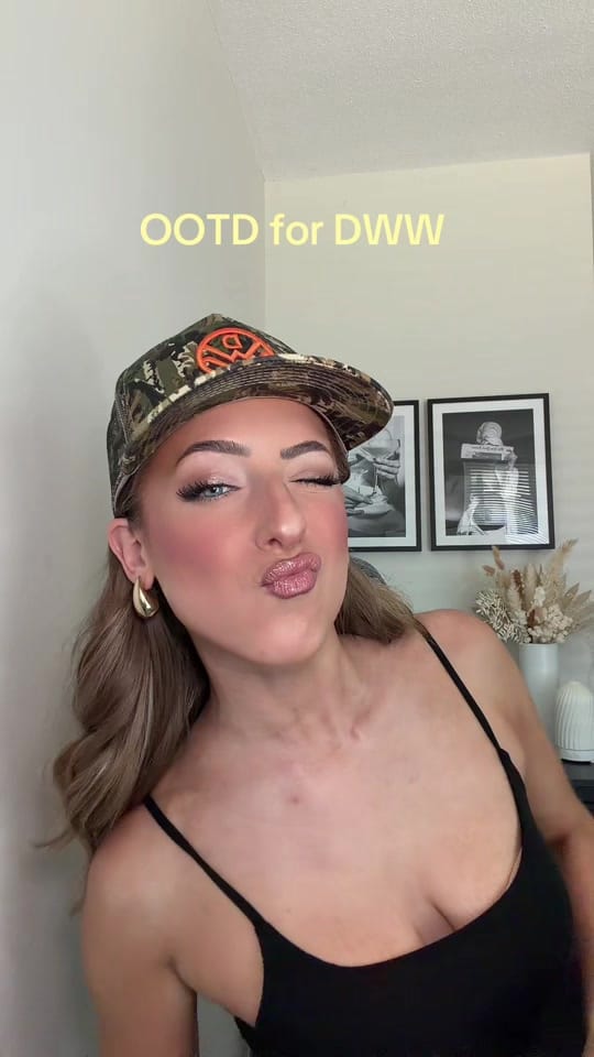 Post 6 by LAUREN ZYLYK on TikTok (video)