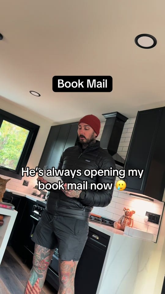 Post 6 by Amber📖🧿🥀🐉 on TikTok (video)