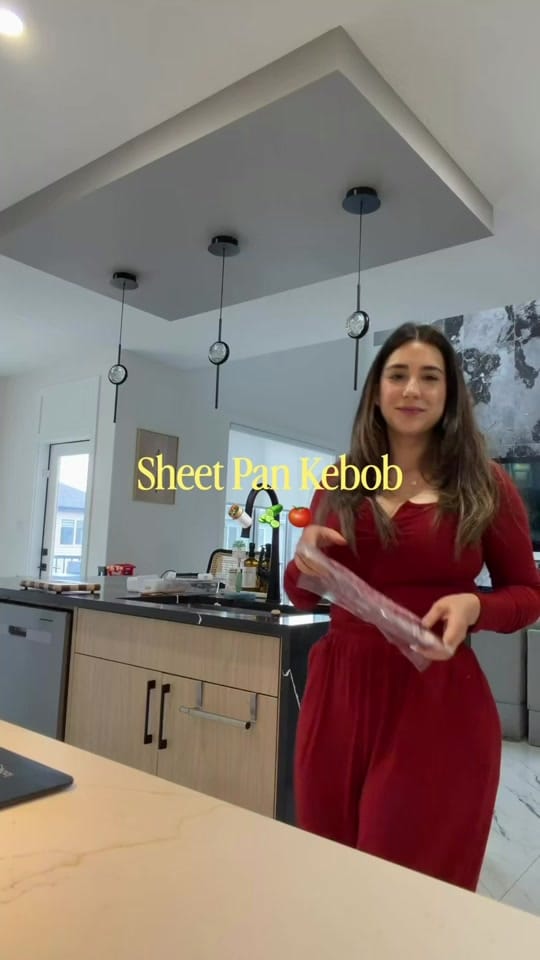 Post 2 by valeria.reynaaa on TikTok (video)