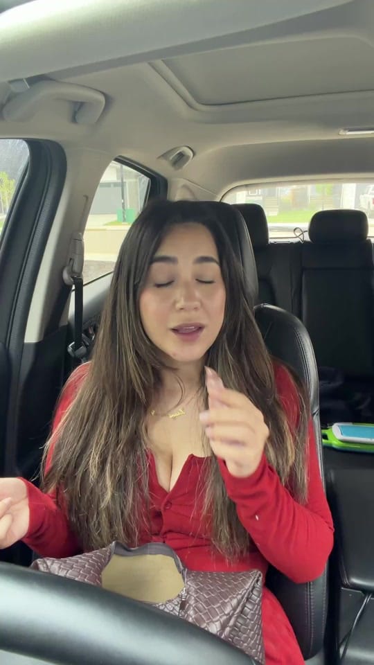 Post 3 by valeria.reynaaa on TikTok (video)