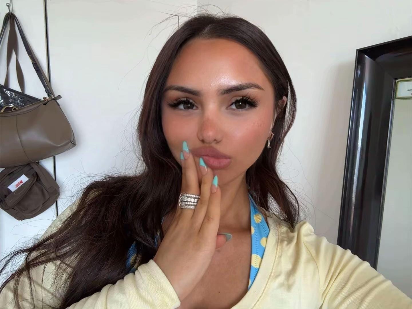 Post 3 by mariamixxo on TikTok (video)