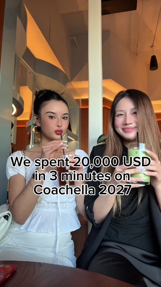 Post 1 by Alaia Li on TikTok (video)