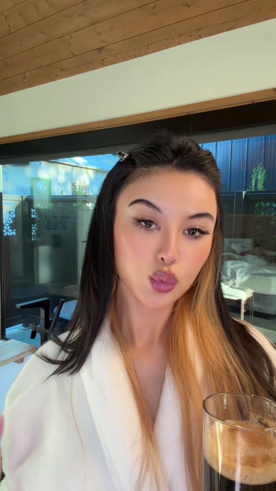 Post 3 by Alaia Li on TikTok (video)