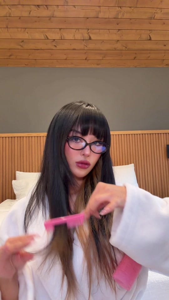 Post 6 by Alaia Li on TikTok (video)