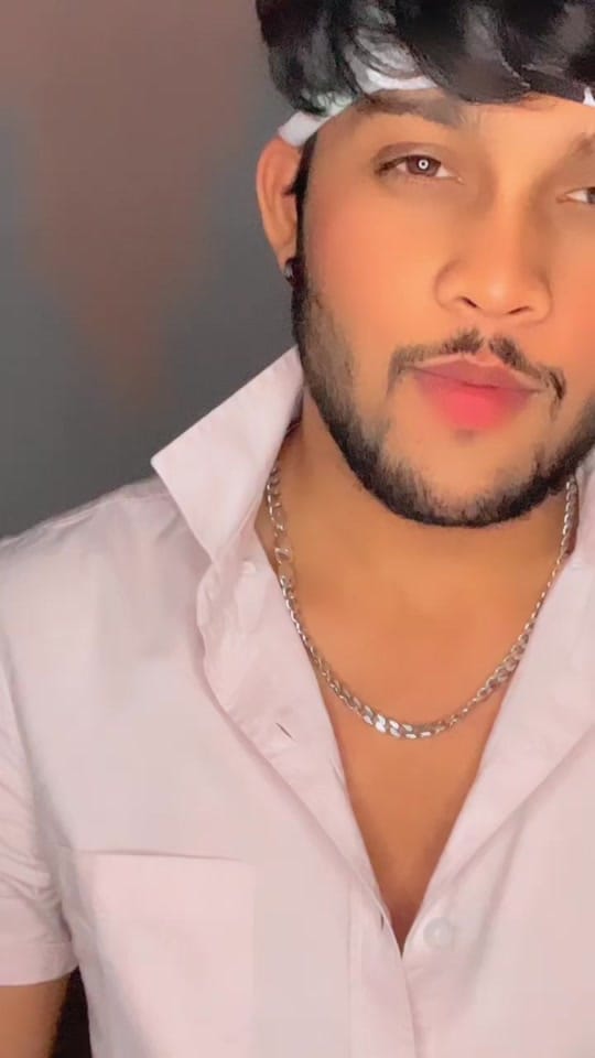 Post 9 by Dev 🇬🇧 on TikTok (video)