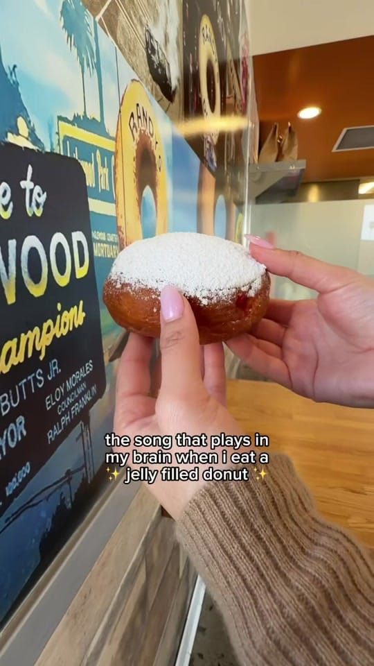 Post 2 by Randy’s Donuts on TikTok (video)