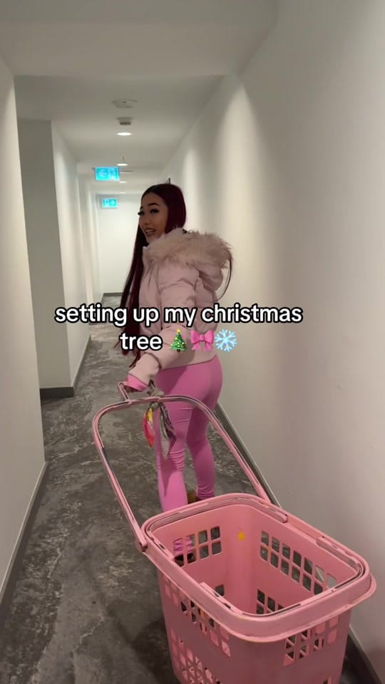Post 4 by Jess on TikTok (video)