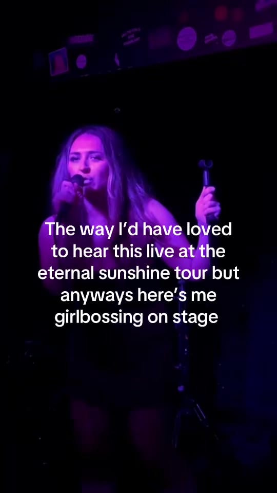 Post 8 by Emilie Leslie on TikTok (video)