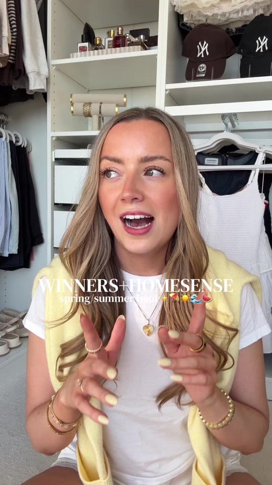Post 4 by Alexandra on TikTok (video)