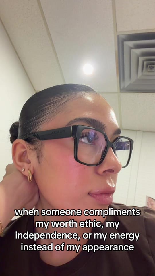 Post 5 by itssierraburger on TikTok (video)