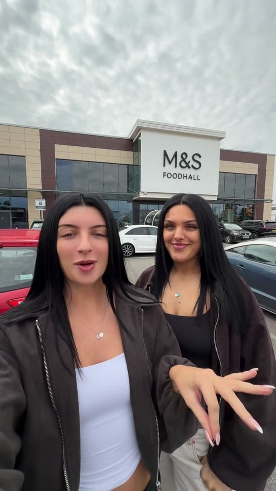 Post 7 by Loz and Al on TikTok (video)