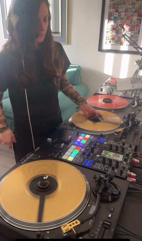 Post 2 by Annalyze on TikTok (video)
