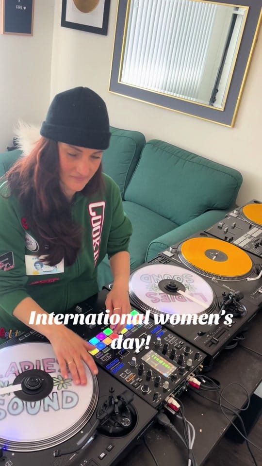 Post 10 by Annalyze on TikTok (video)