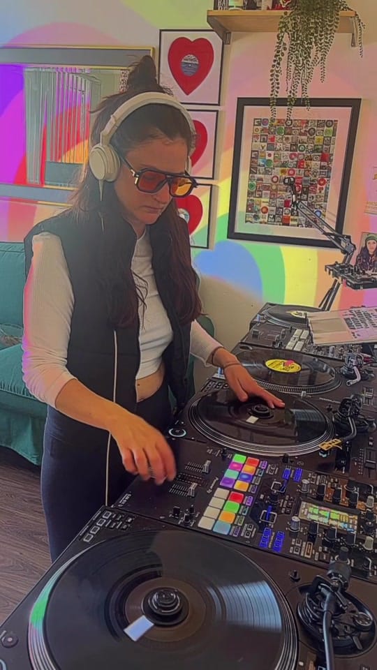 Post 1 by Annalyze on TikTok (video)