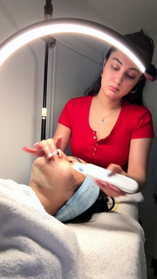 Post 4 by beautybymandy.ca on TikTok (video)