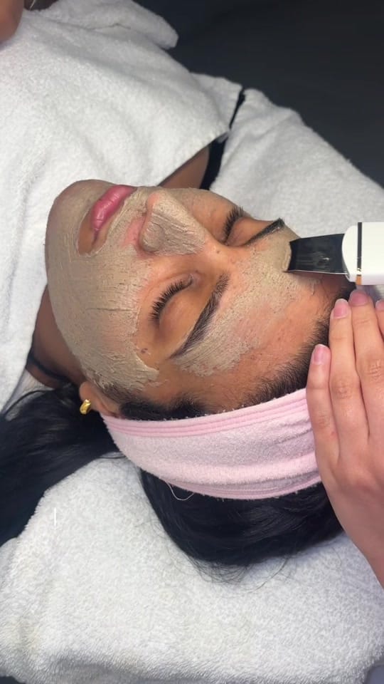 Post 3 by beautybymandy.ca on TikTok (video)