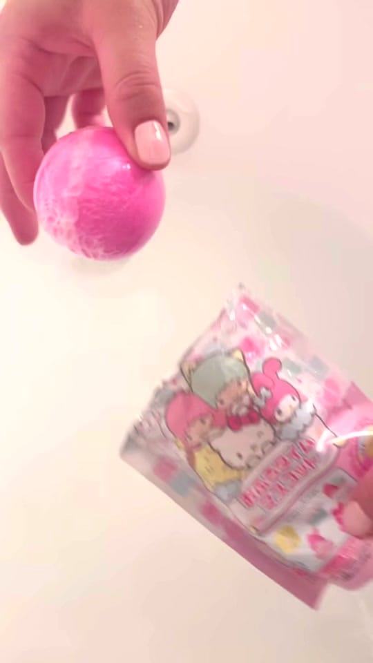 Post 5 by Oomomo Manitoba on TikTok (video)