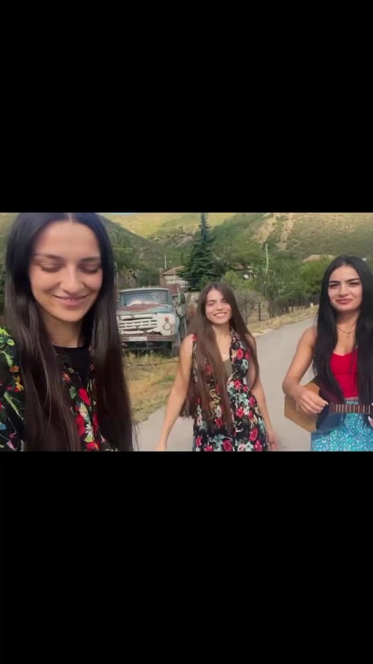 Post 4 by Trio Mandili on TikTok (video)