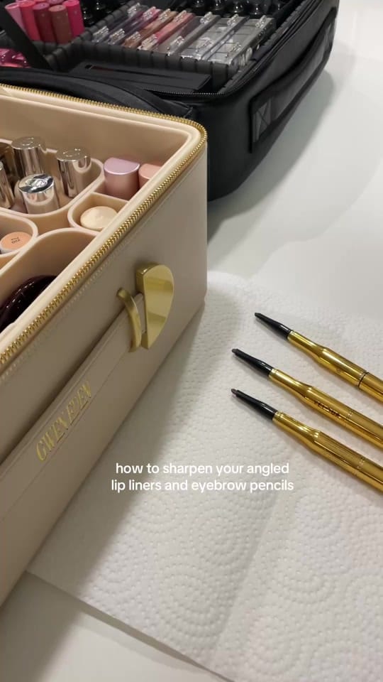 Post 8 by makeupbykatina on TikTok (video)