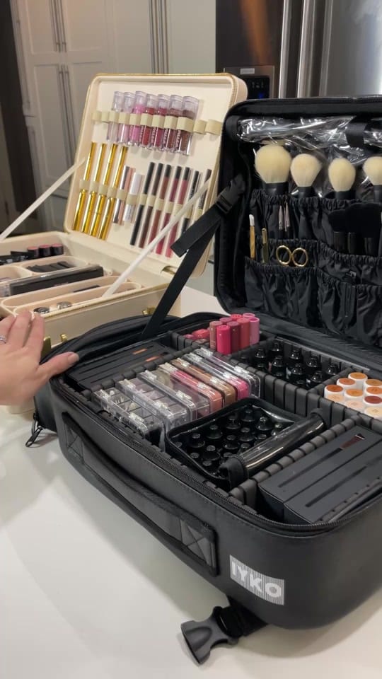 Post 9 by makeupbykatina on TikTok (video)