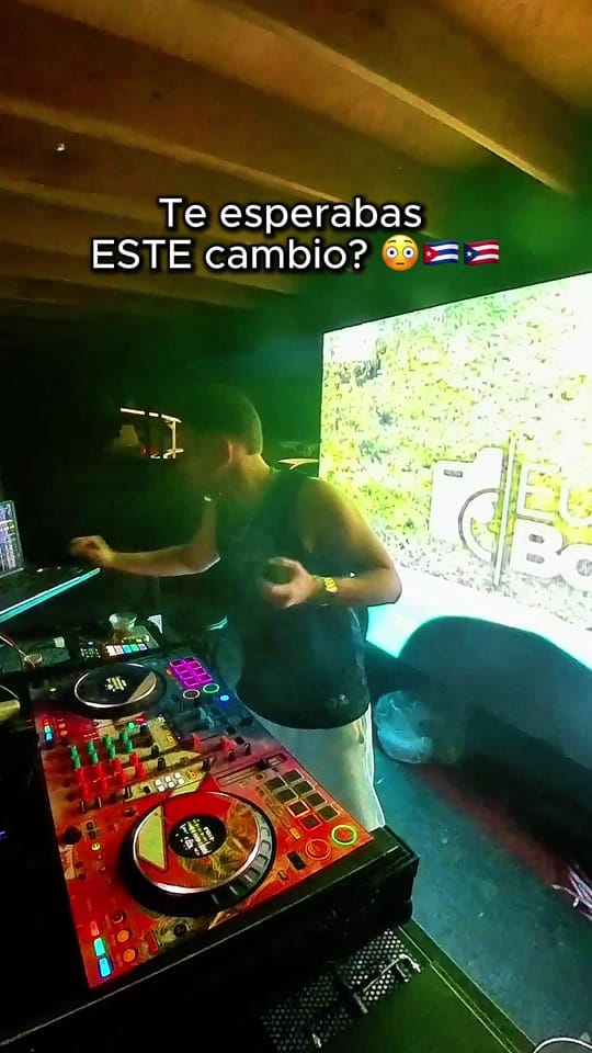 Post 9 by djvila_ on TikTok (video)