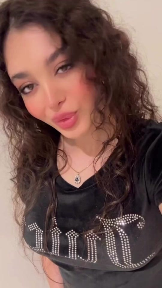 Post 4 by mobinaa__z on TikTok (video)