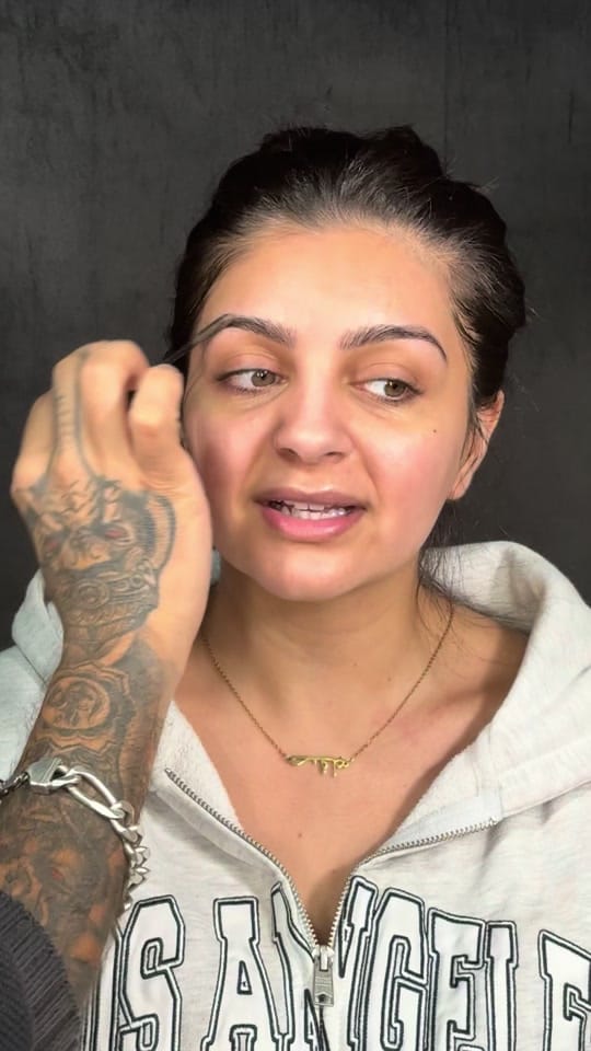 Post 2 by makeupbyvinod on TikTok (video)