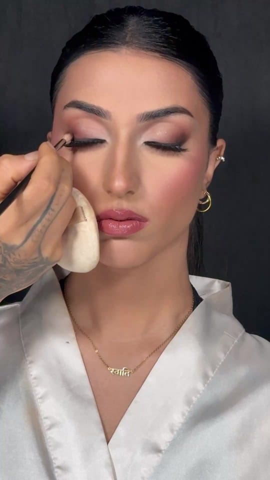 Post 1 by makeupbyvinod on TikTok (video)