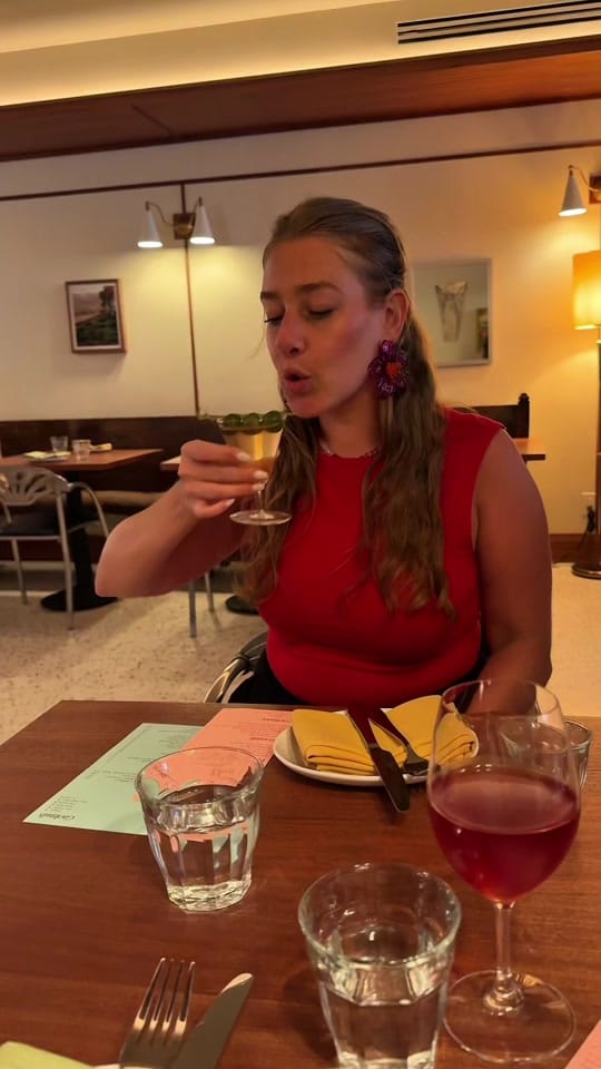 Post 6 by Blondeats on TikTok (video)