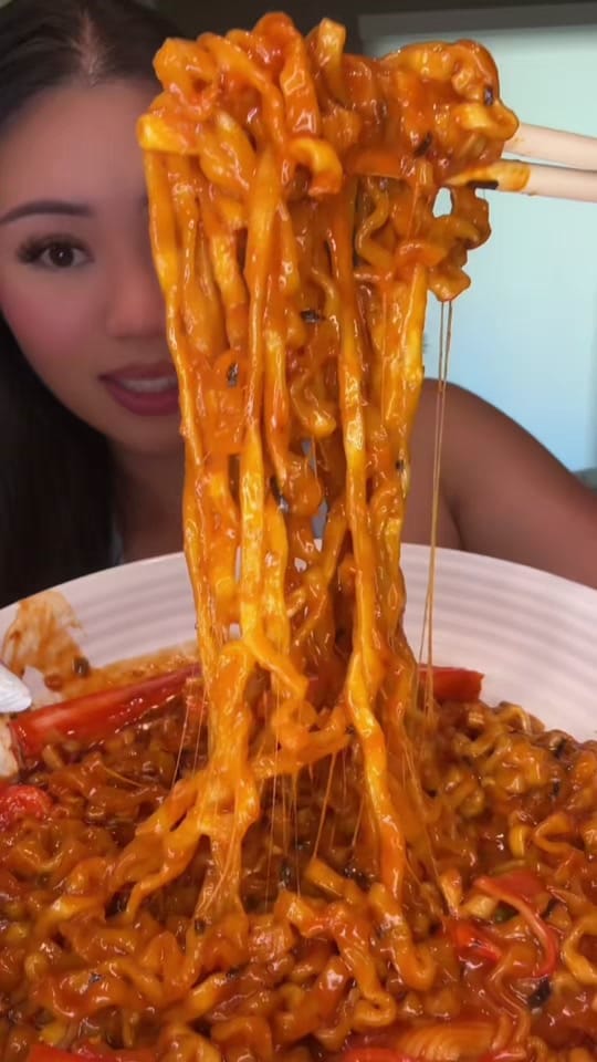 Post 8 by AlexiaeatsBoba on TikTok (video)