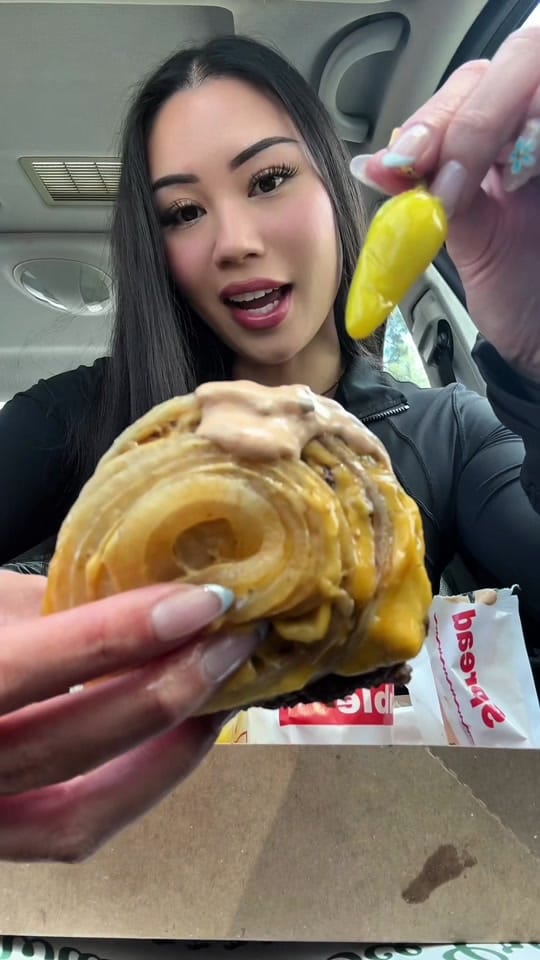 Post 10 by AlexiaeatsBoba on TikTok (video)