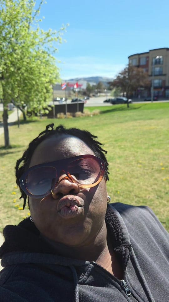 Post 4 by MEETTHETWINS Creators🇨🇦 on TikTok (video)