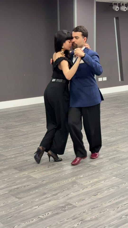 Post 2 by The Argentine Tango School on TikTok (video)