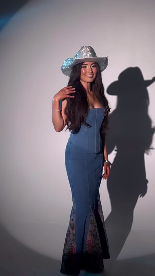 Post 9 by Lily Belle on TikTok (video)