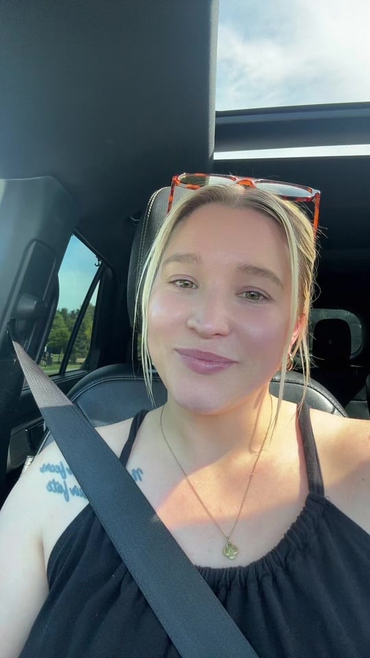 Post 4 by Audrey Couture on TikTok (video)