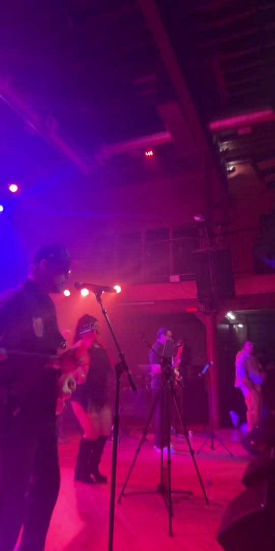 Post 1 by Miah Rose | Singer 🎤 on TikTok (video)