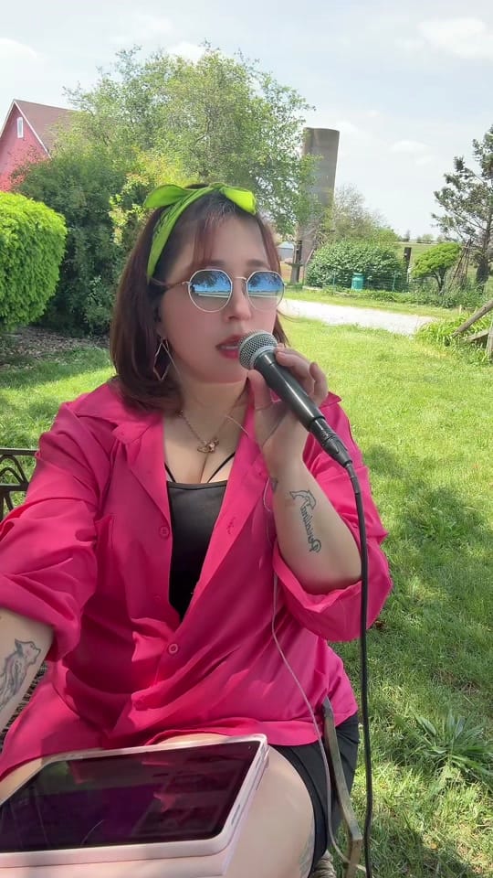 Post 4 by Miah Rose | Singer 🎤 on TikTok (video)