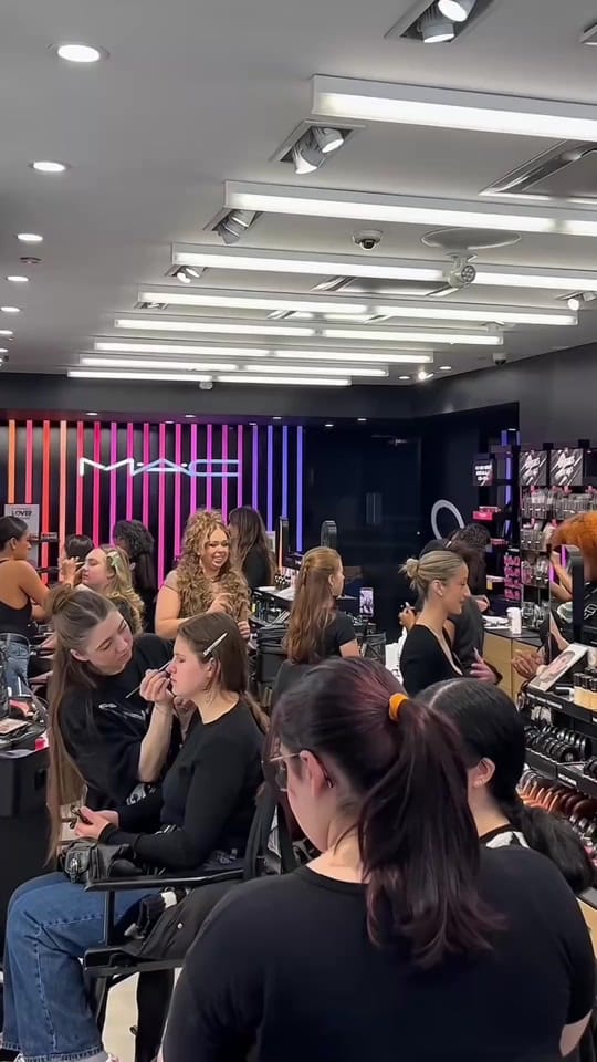 Post 1 by Cayla Bliss on TikTok (video)
