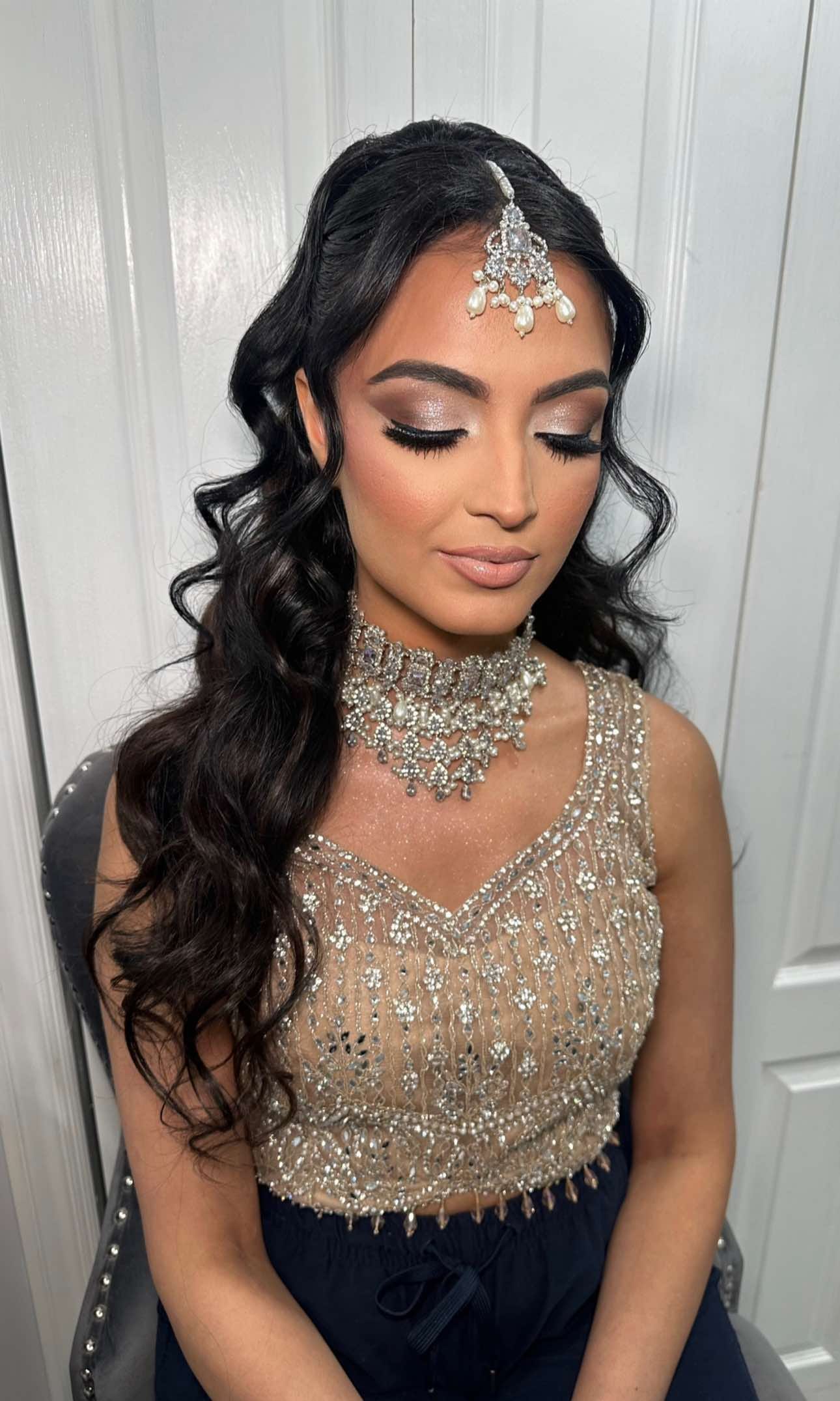 Post 2 by IG: makeupbylilyb on TikTok (video)