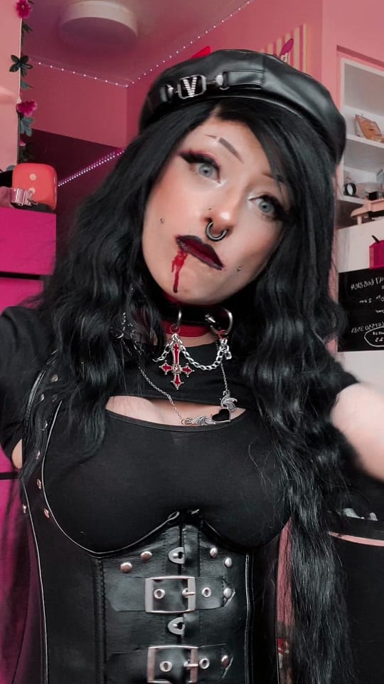 Post 7 by saramonsterkitty on TikTok (video)
