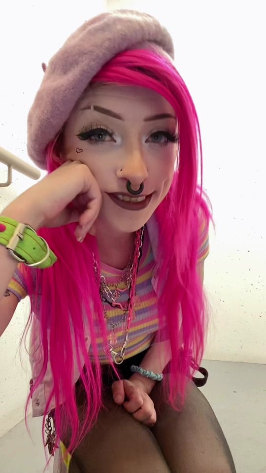 Post 8 by saramonsterkitty on TikTok (video)