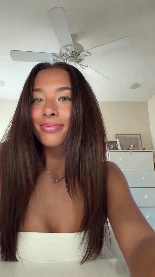Post 2 by OLIVIA TAYLOR on TikTok (video)