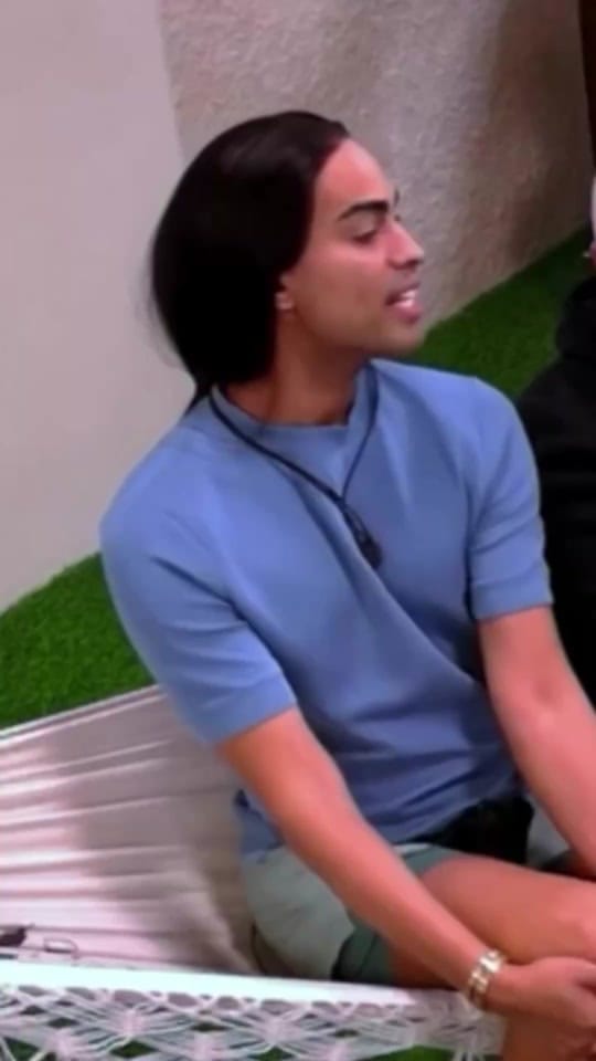 Post 2 by Pollito Tropical on TikTok (video)